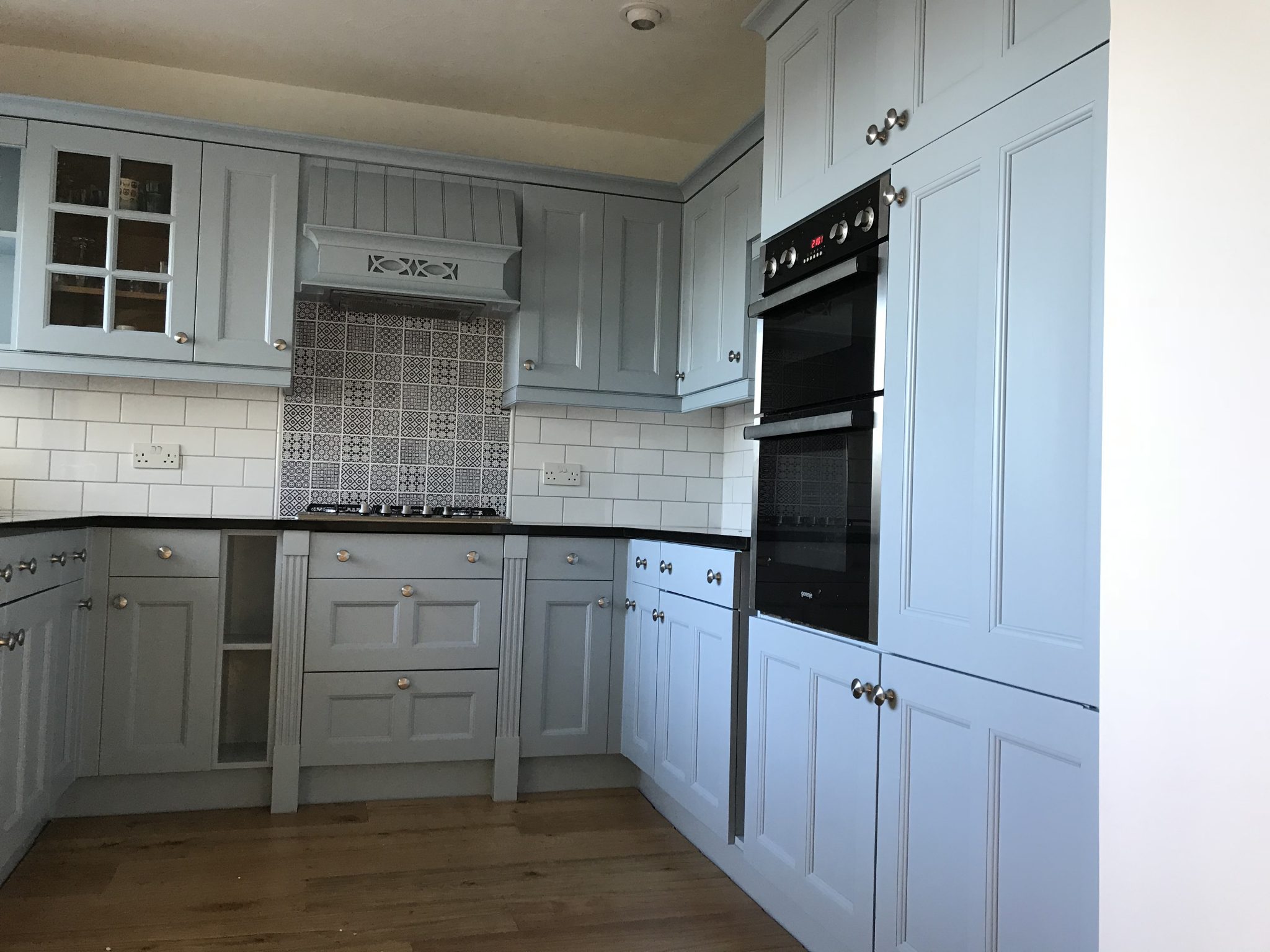  Exeter Spray Centre Kitchen spraying covering Devon and Somerset
