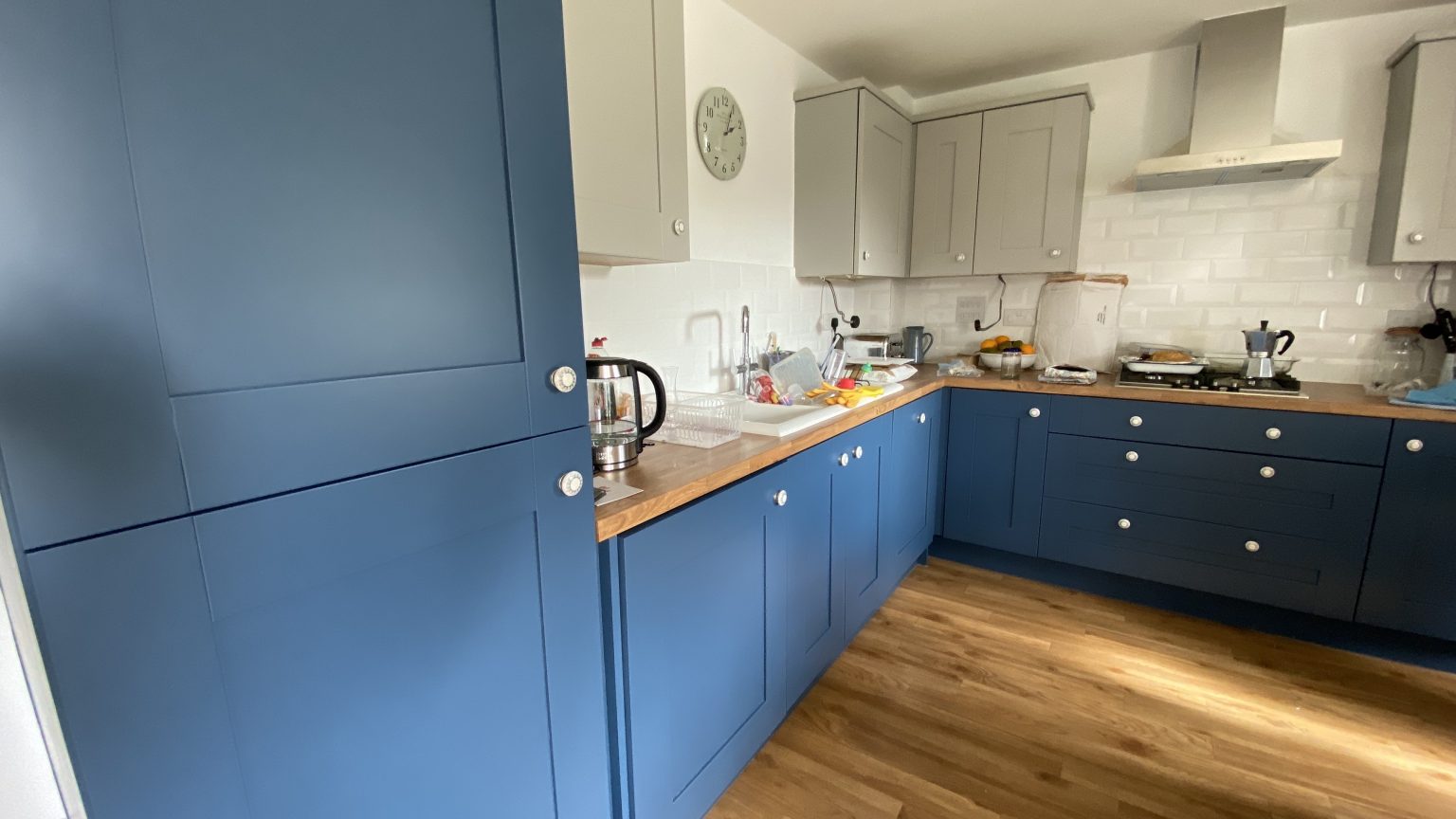  Exeter Spray Centre Kitchen spraying covering Devon and Somerset