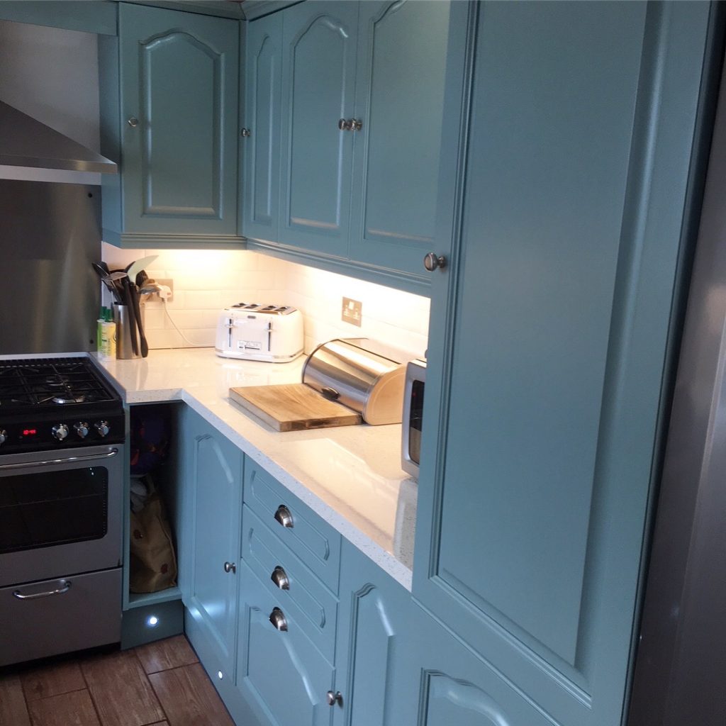  Exeter Spray Centre Kitchen spraying covering Devon and Somerset