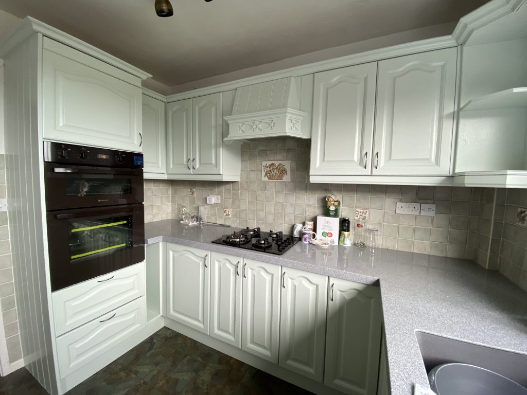  Exeter Spray Centre Kitchen spraying covering Devon and Somerset